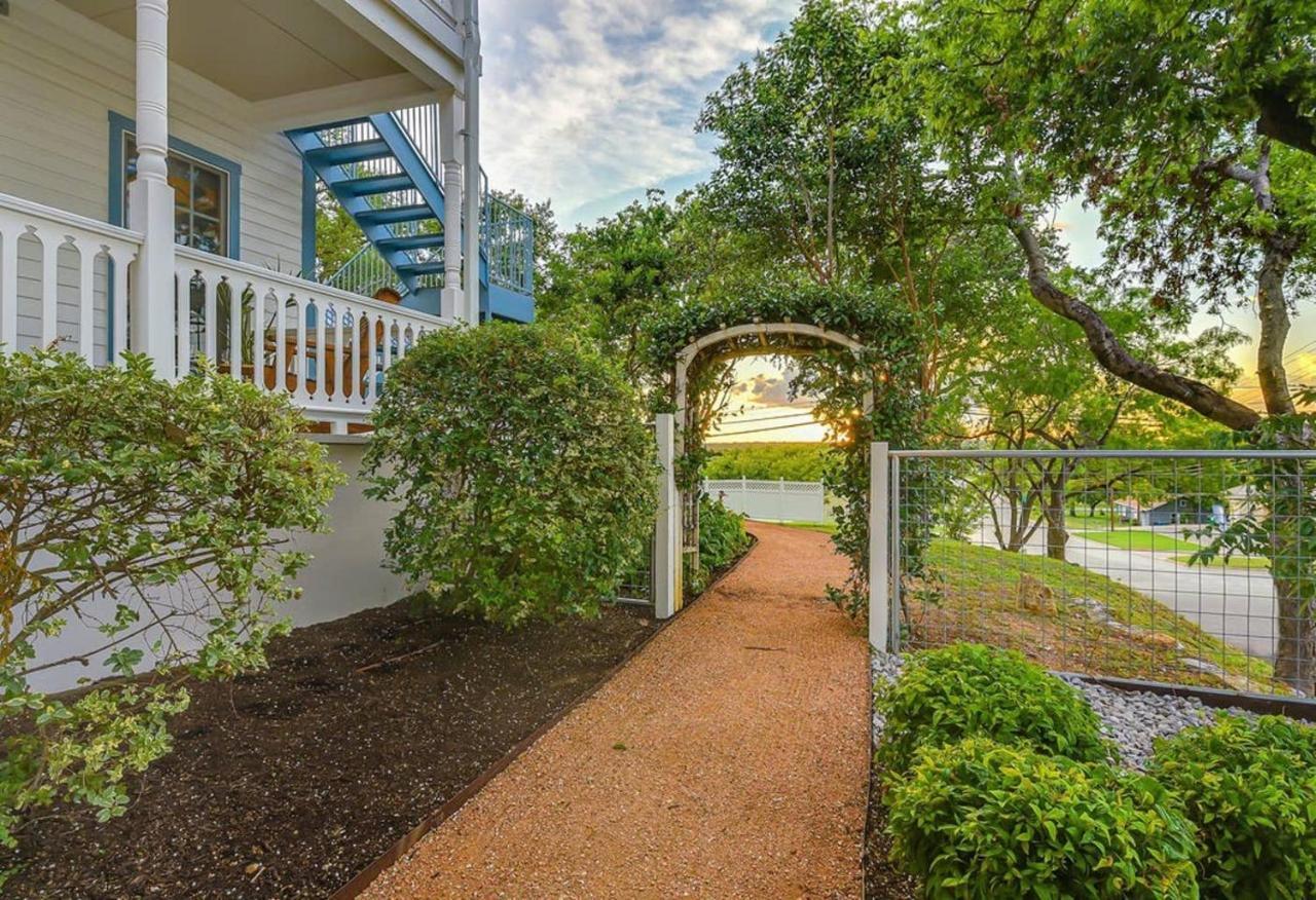 Mckenize Guest House: Marble Falls Suite 1 Bd, 1Ba ภายนอก รูปภาพ